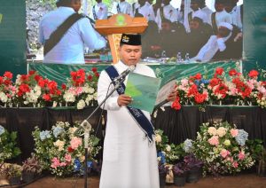 Pembacaan Ikrar Santri