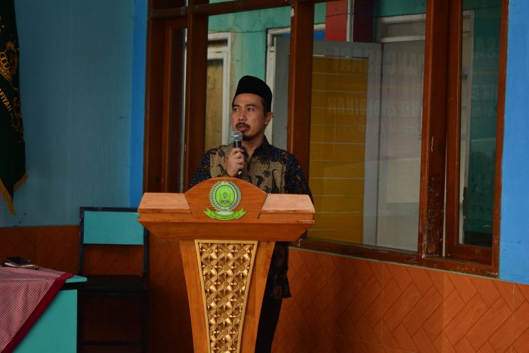Sambutan dari Kepala Madrasah Aliyah Al-Jawahir