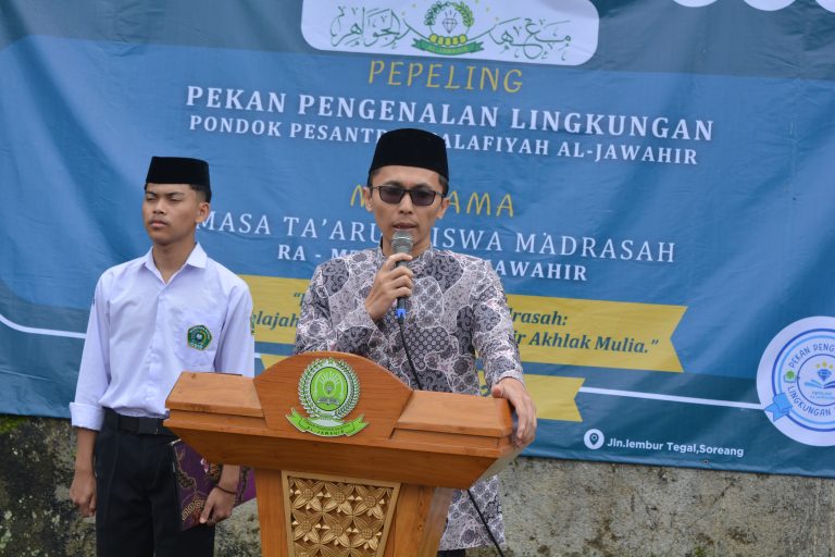 Sambutan dari Pimpinan Pesantren